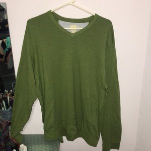 Like new men’s Bass green long sleeve t-shirt